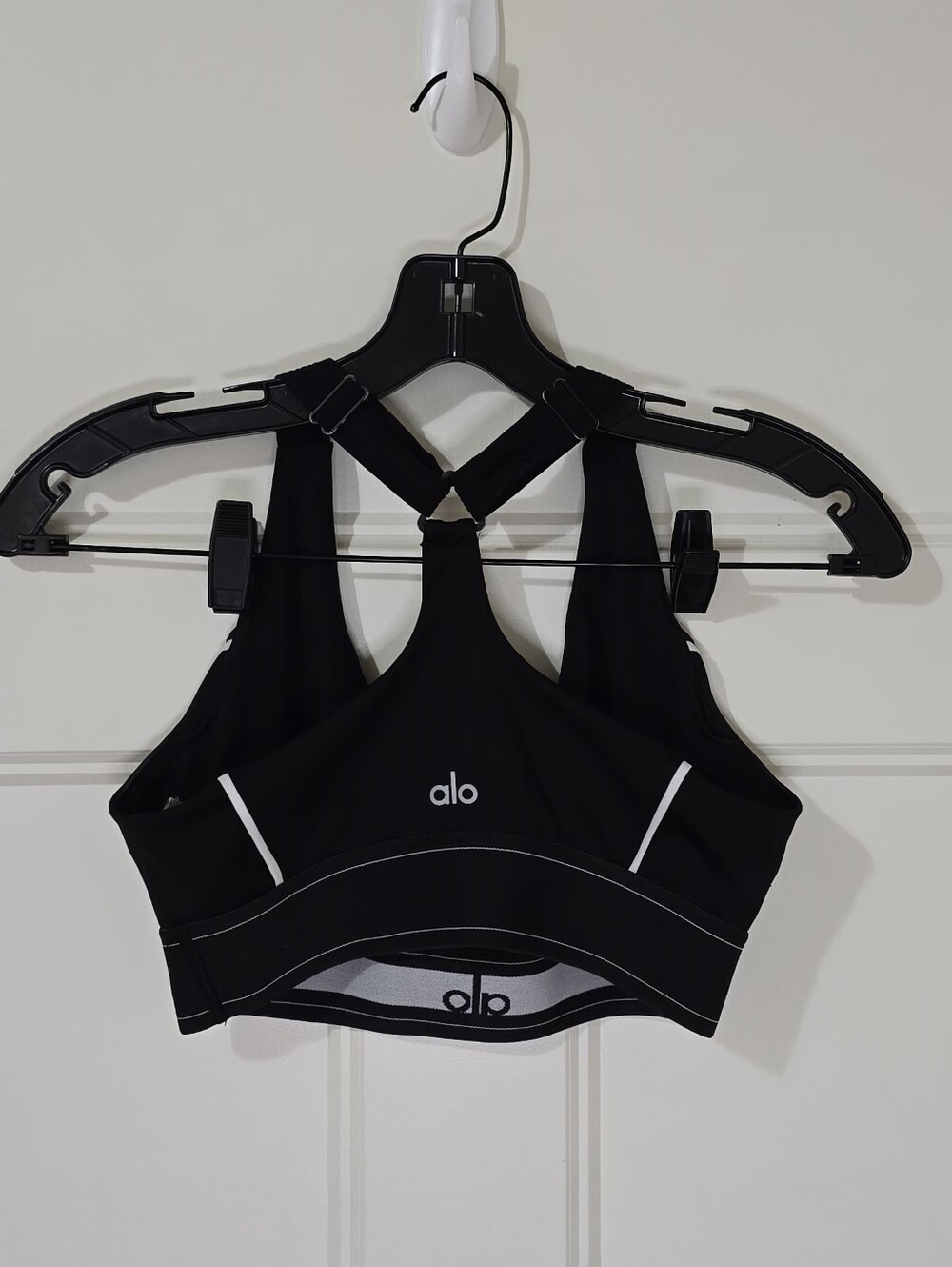 ALO Yoga Black Sports Bra with White Piping - Picture 4 of 11